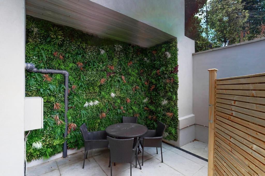 Stylish 2Bed Flat 10Min To Wimbledon Tennis Courts ลอนดอน ภายนอก รูปภาพ